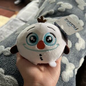 Disney Frozen II Scented Squeezamals